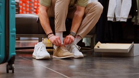 Kemenperin Buka Suara Isu Sepatu di RI Terpapar Radioaktif