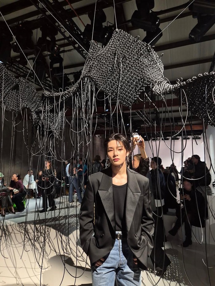 I.N diumumkan menjadi brand ambassador Bottega Veneta setelah menghadiri beberapa show mereka di Italia. Idol KPop tersebut mewujudkan semangat keahlian dan keunggulan yang menjadi ciri khas Bottega Veneta.