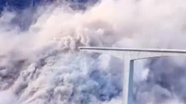 Baru Dibuka, Jembatan Hongqi di China Runtuh