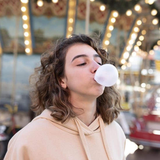 6 Manfaat Kebiasaan Mengunyah Permen Karet untuk Diet