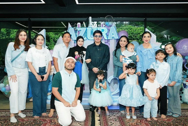 Meriahnya Ultah Azura, Atta dan Aurel Siapkan Cake ‘Frozen’