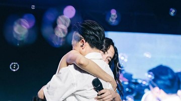 Berita Viral Selebriti dari InsertLive : Batal Menikah, Ini 7 Momen DJ Bravy Lamar Erika Carlina Sebelum Ketahuan Selingkuh