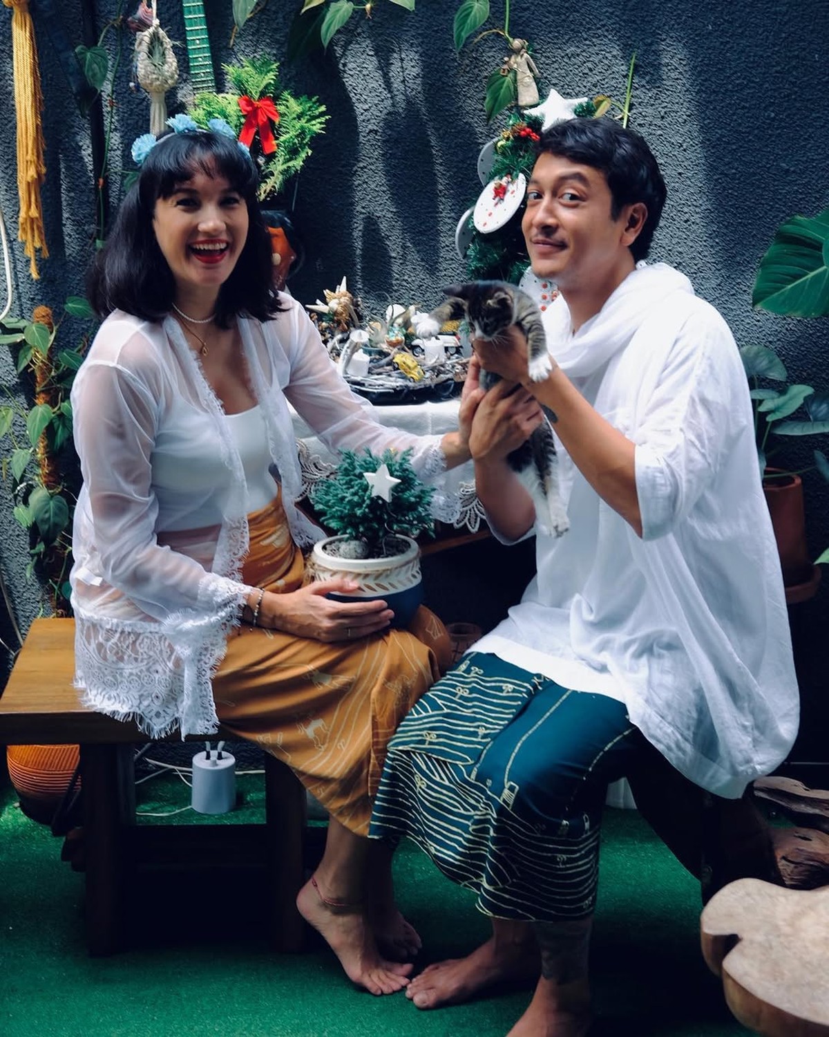 Nadine Chandrawinata dan Dimas Anggara