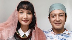 Beda Agama, 7 Foto Nadine Chandrawinata & Dimas Anggara Toleransi Rayakan Natal-Lebaran