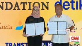 VIDEO: CT Arsa Foundation Gelar Penyematan Guru Muda Pijar