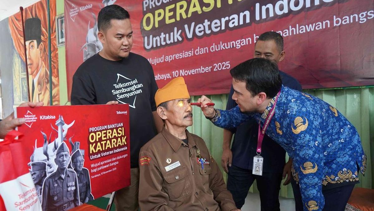 "Visi untuk Pahlawan" Telkomsel Layani Operasi Katarak untuk Veteran