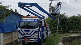 Pemkab Indramayu Perbaiki Penerangan Jalan, Pastikan Fungsi Optimal