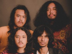 Black Horses Hantam Sunyi Lewat Distorsi Menggema