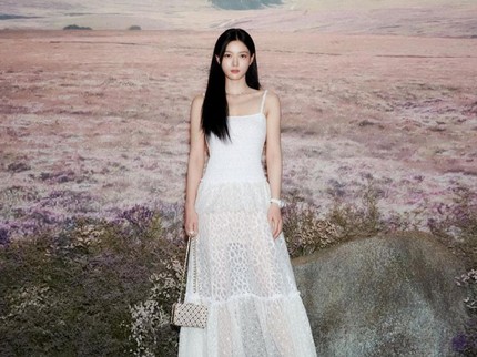 5 Tips Kulit Sehat & Glowing ala Artis Korea Kim Yoo Jung, Pemeran Baek Ah Jin di Dear X