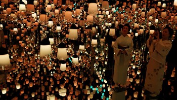 FOTO: Sensasi Menyusuri Dunia Cahaya Karya Seni Digital di Kyoto