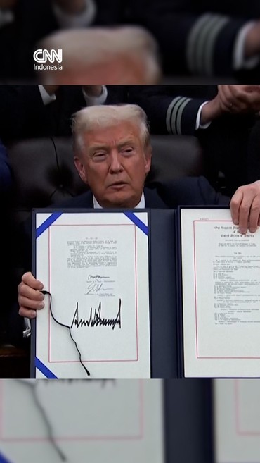 Momen Trump Teken RUU Akhiri 43 Hari Government Shutdown AS
