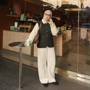 Get The Look: Inspirasi Outfit Semi Formal untuk Ngantor ala Adzra Afifah