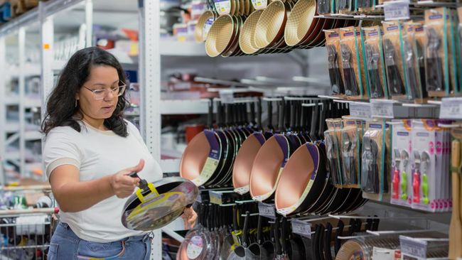 Jangan Kehabisan! Teflon Hingga Piring Sale Besar-besaran Mulai Rp15 Ribuan Di Transmart