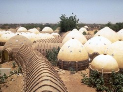 Bukan Desa Pasir, Bangunan Bak Kubah Teletubbies Ini Ternyata Rumah Sakit Modern!