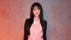 Kakak Jisoo BLACKPINK Resmi Debut lewat 'Super Seller'