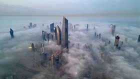 FOTO: Kabut Tebal Selimuti Kuwait