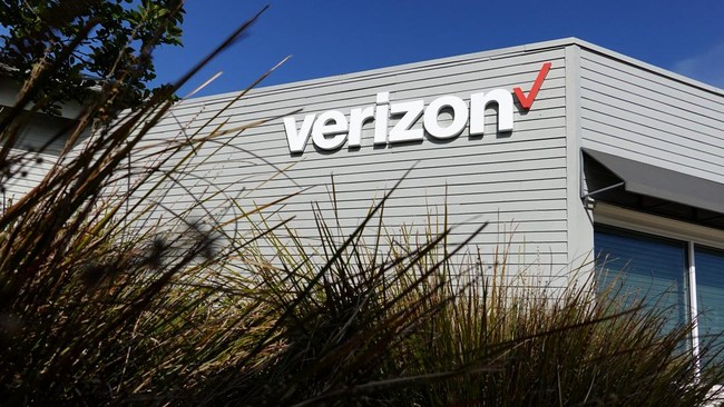 Bos baru Verizon akan PHK 15 ribu karyawan paling cepat pekan depan, menjadi pemangkasan terbesar sepanjang sejarah perusahaan telekomunikasi AS itu.