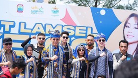Lamsel Fest 2024: Aksi Jetski Zita Anjani Hingga 