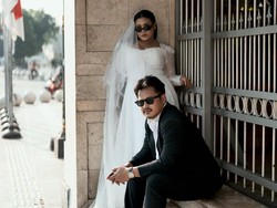 Segera Menikah, Ini 7 Foto Prewedding Boiyen Pesek & Calon Suami Bukan Orang Sembarangan