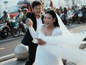 Boiyen Bongkar Sempat Putus-Nyambung Saat Pacaran dengan Suami 