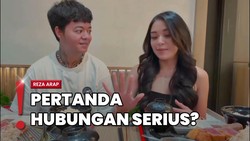 Reza Arap Hadiahkan Cincin ke Lula Lahfah, Didoakan Sampai Pelaminan