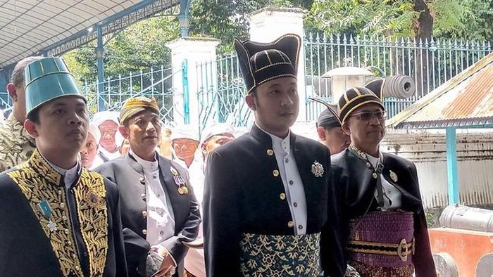 Sosok KGPH Hangabehi, Putra PB XIII yang Juga Dinobatkan Jadi Calon Raja Keraton Surakarta