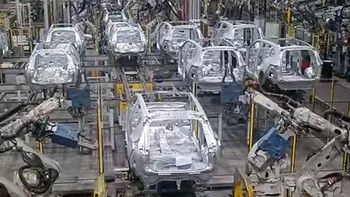 Melihat Pabrik Pencetak Mobil Listrik Vinfast di Vietnam