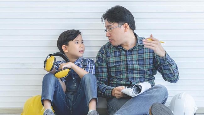 9 Kalimat Orang Tua yang Bisa Membuat Anak Punya Luka Batin