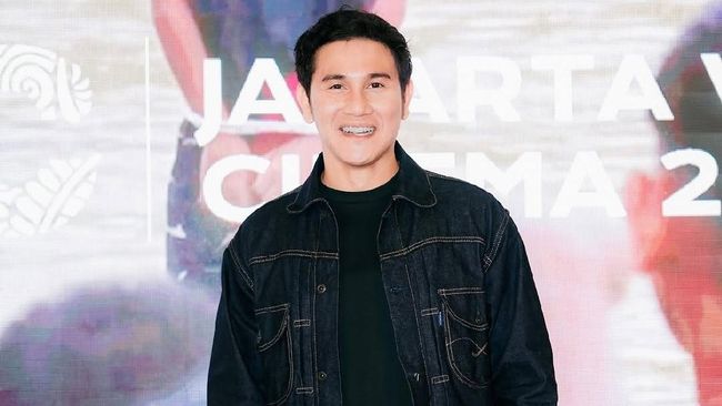 Vino G Bastian Unggah Foto SMA, Tuai Pujian Disebut Gantengnya Awet sampai Sekarang