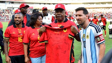 Update Eksklusif Olahraga CNN : Rayakan Kemerdekaan, Angola Banderol Tiket Messi Hanya Rp16 Ribu