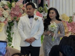 Unik Banget, Ini Isi Souvenir Pernikahan Boiyen