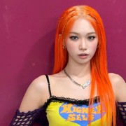 9 Idol K-Pop yang Tampil Stunning dengan Rambut Orange