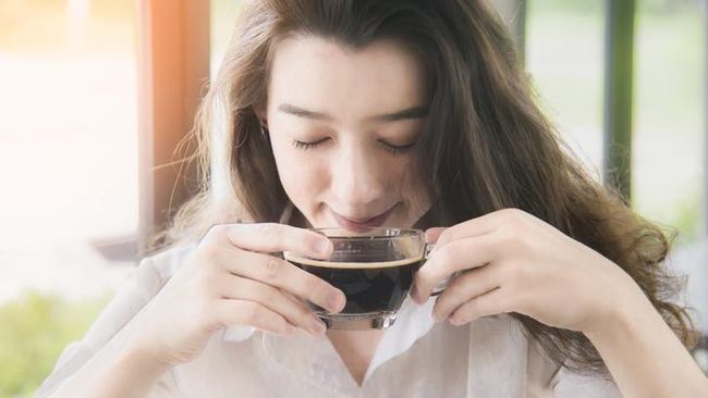 Sebagian orang memilih untuk tidak mengonsumsi minuman ini karena punya hipertensi. Padahal ada beberapa cara agar tetap bisa menikmati kopi.