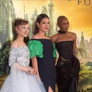 Raisa hingga Patricia Gouw Tampil Bak Princess di Premier Wicked: For Good Singapura