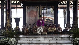 Kubu Purbaya Klaim Bayar Listrik Keraton Solo Pakai Duit Pribadi