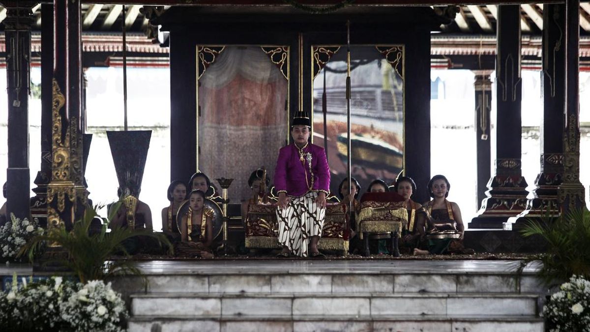 Kubu Purbaya Klaim Bayar Listrik Keraton Solo Pakai Duit Pribadi