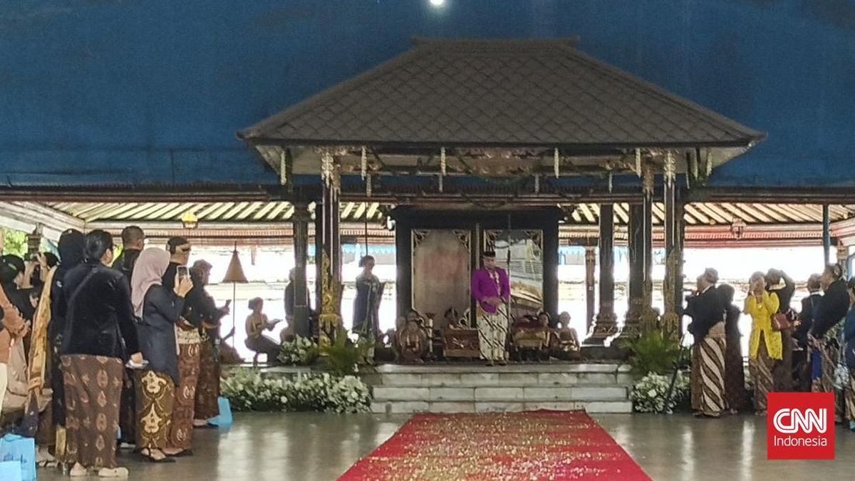 Gusti Purbaya Dinobatkan Jadi Raja Surakarta Pakubowono XIV