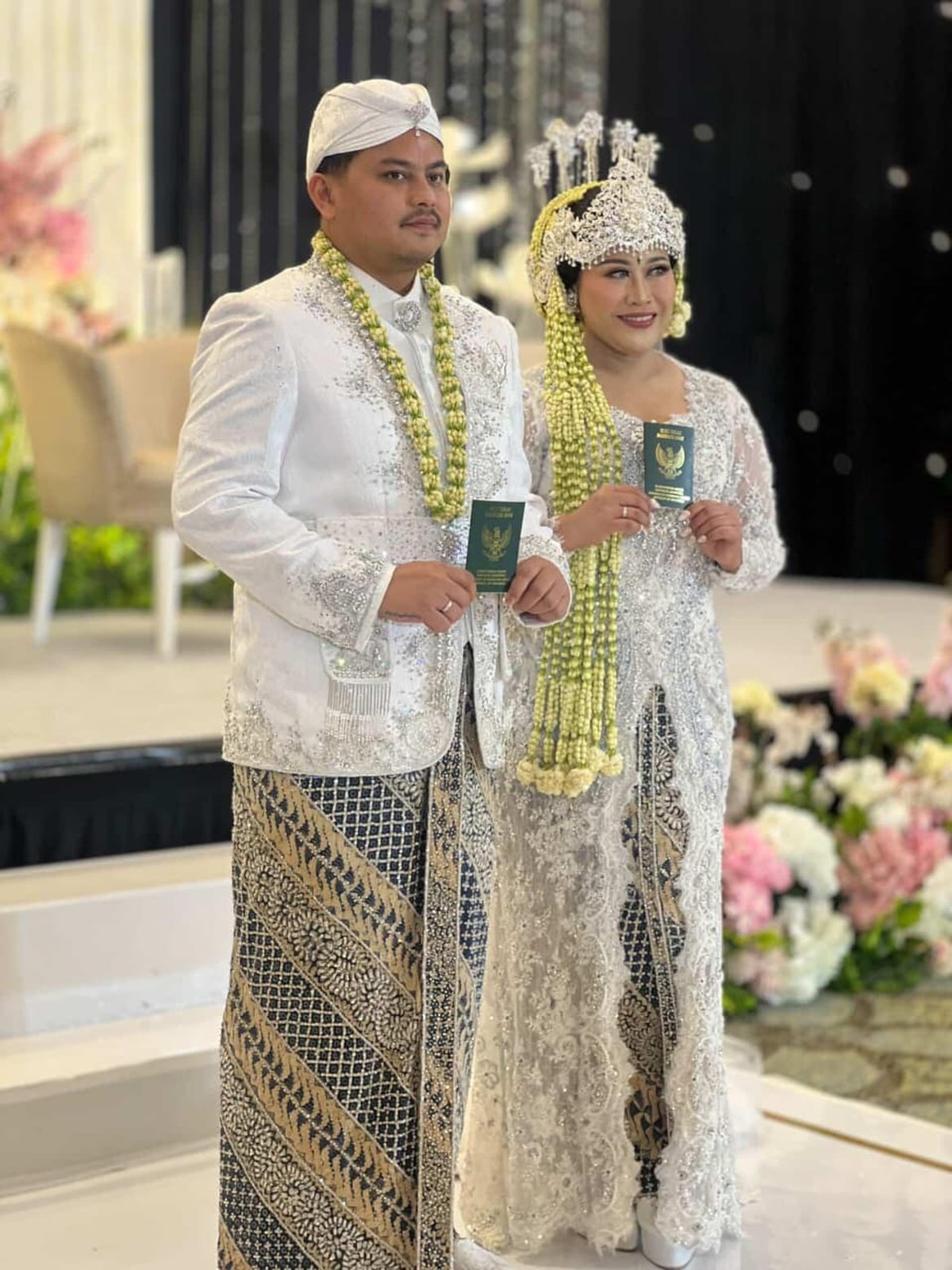 Potret pernikahan Boiyen dan Rully Anggi Akbar