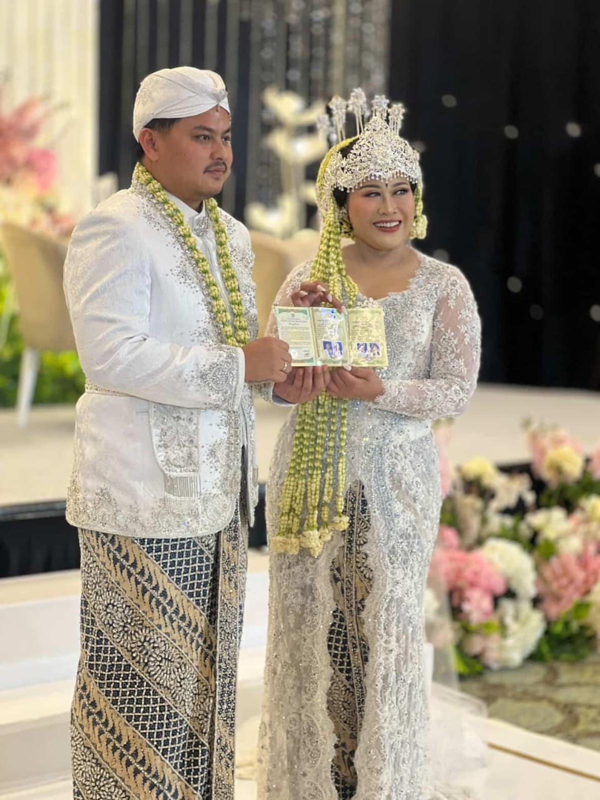 Potret pernikahan Boiyen dan Rully Anggi Akbar