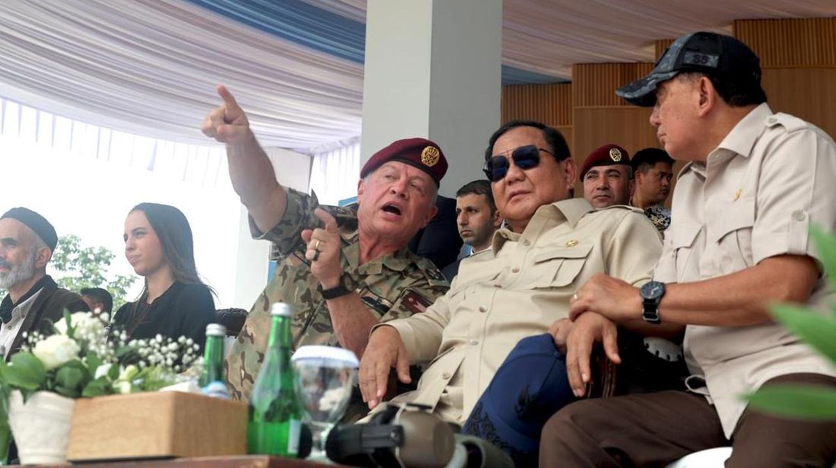 Prabowo dan Raja Abdullah II Saksikan Atraksi Drone TNI-Yordania