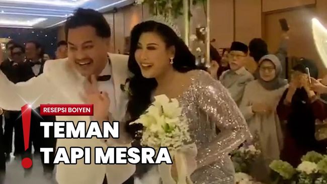 Romantis! Boiyen Ajak Suami Nyanyi dengan ATF di Resepsi Pernikahan