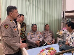 Polda Jateng Beri Trauma Healing ke Korban Longsor Cibeunying Cilacap