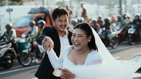 Cerita di Balik Tangisan Boiyen Kala Menikah dengan Rully