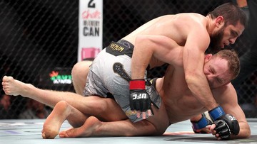 Kabar Sport CNN Terbaru : Hasil UFC 322: Islam Makahchev Kalahkan Jack Della Maddalena