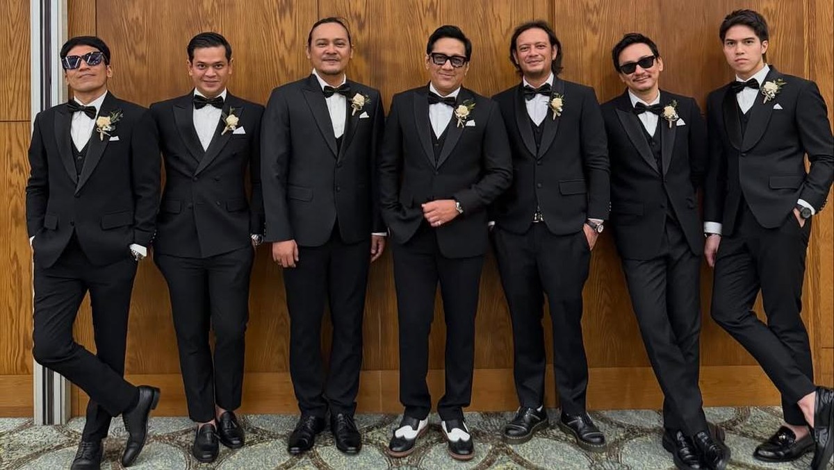 Kece Badai&comma; Ini 7 Potret Gagah Groomsmen di Pernikahan Boiyen