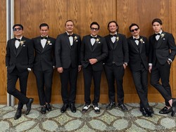 Kece Badai, Ini 7 Potret Gagah Groomsmen di Pernikahan Boiyen