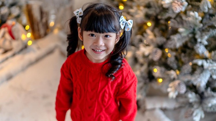 10 Rekomendasi Baju Natal untuk Anak Perempuan, Ada Model Dress Kekinian