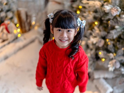 10 Rekomendasi Baju Natal untuk Anak Perempuan, Ada Model Dress Kekinian