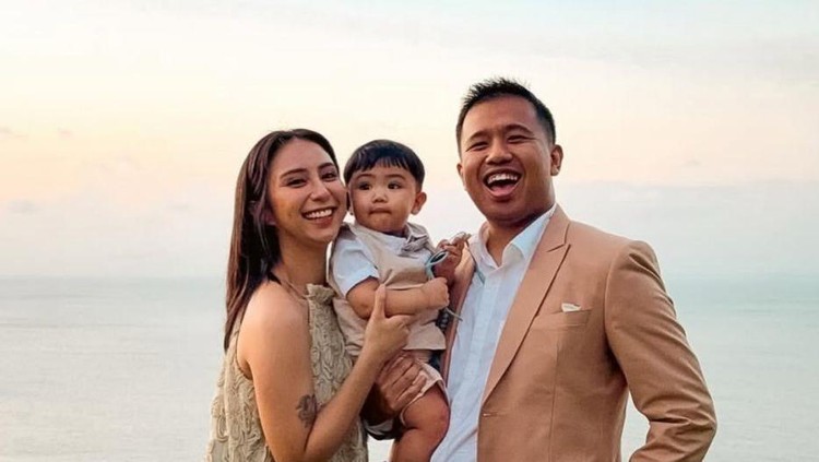 Arti Nama Anak Joshua Suherman & Clairine Clay, Bagus dan Penuh Makna