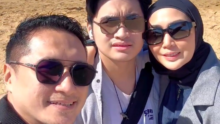 Anak Pertama Arie Untung